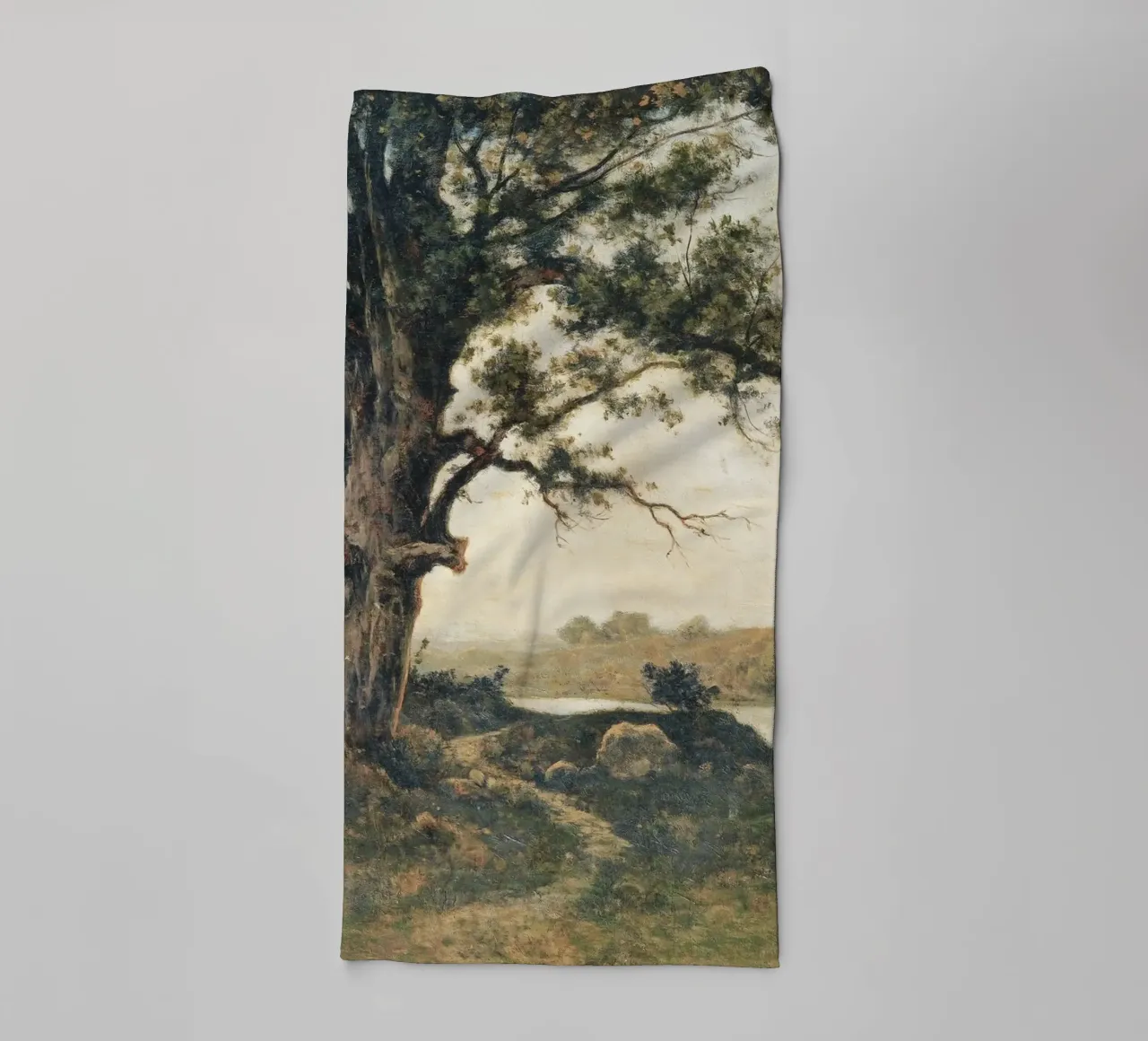 Tree on the riverbank asciugamano da bagno da apoloprints