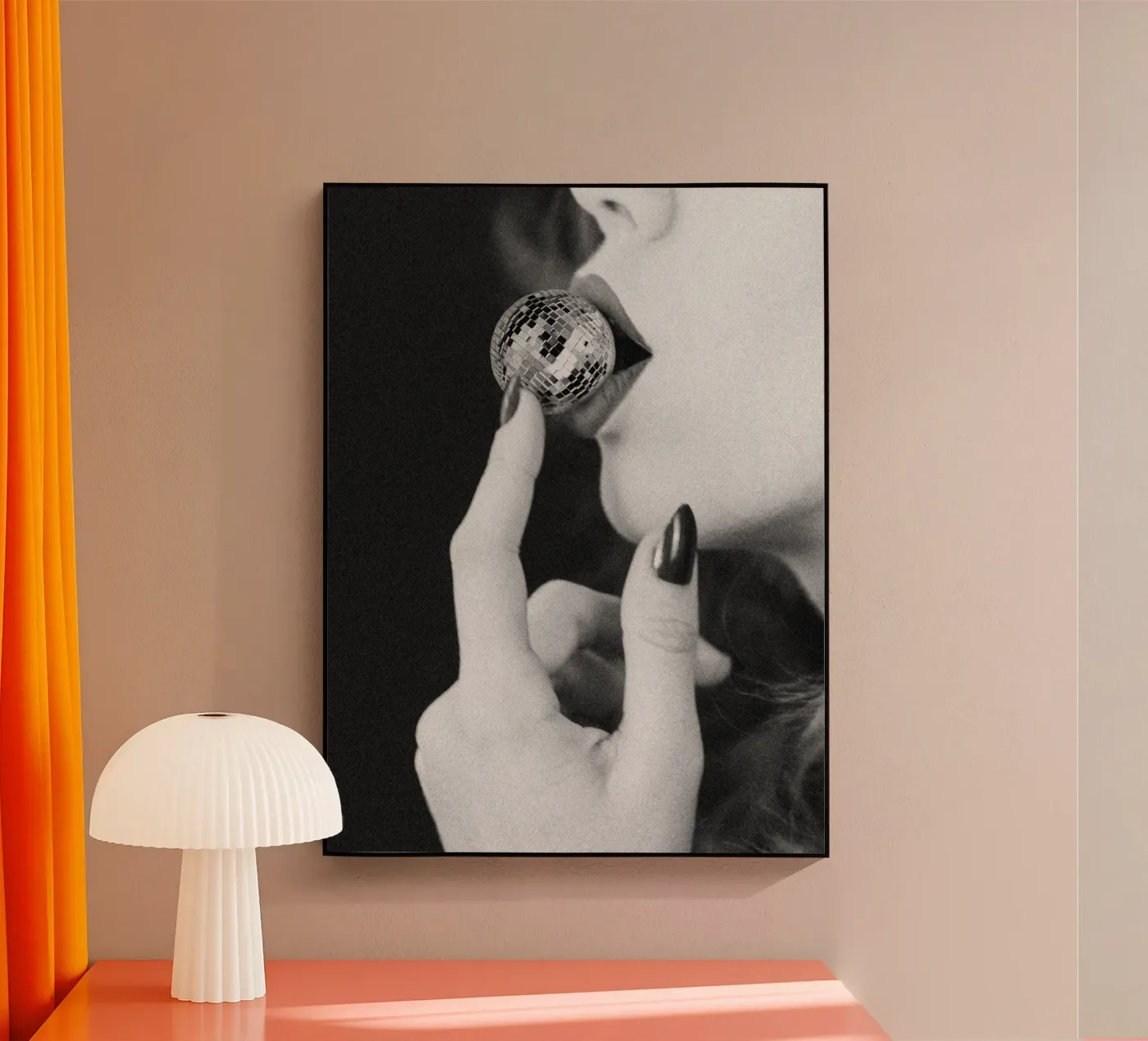Eat Me Disco Lips plexiglass da Dagmar Pels
