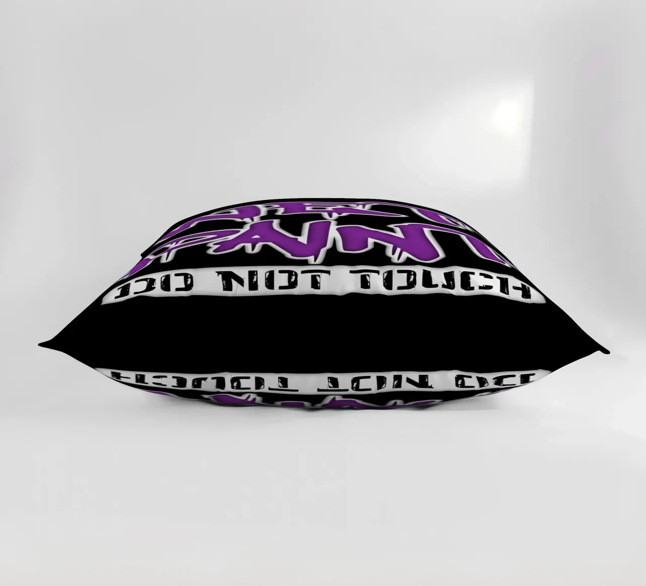 Vernice bagnata Non toccare cuscino da sillyindustries