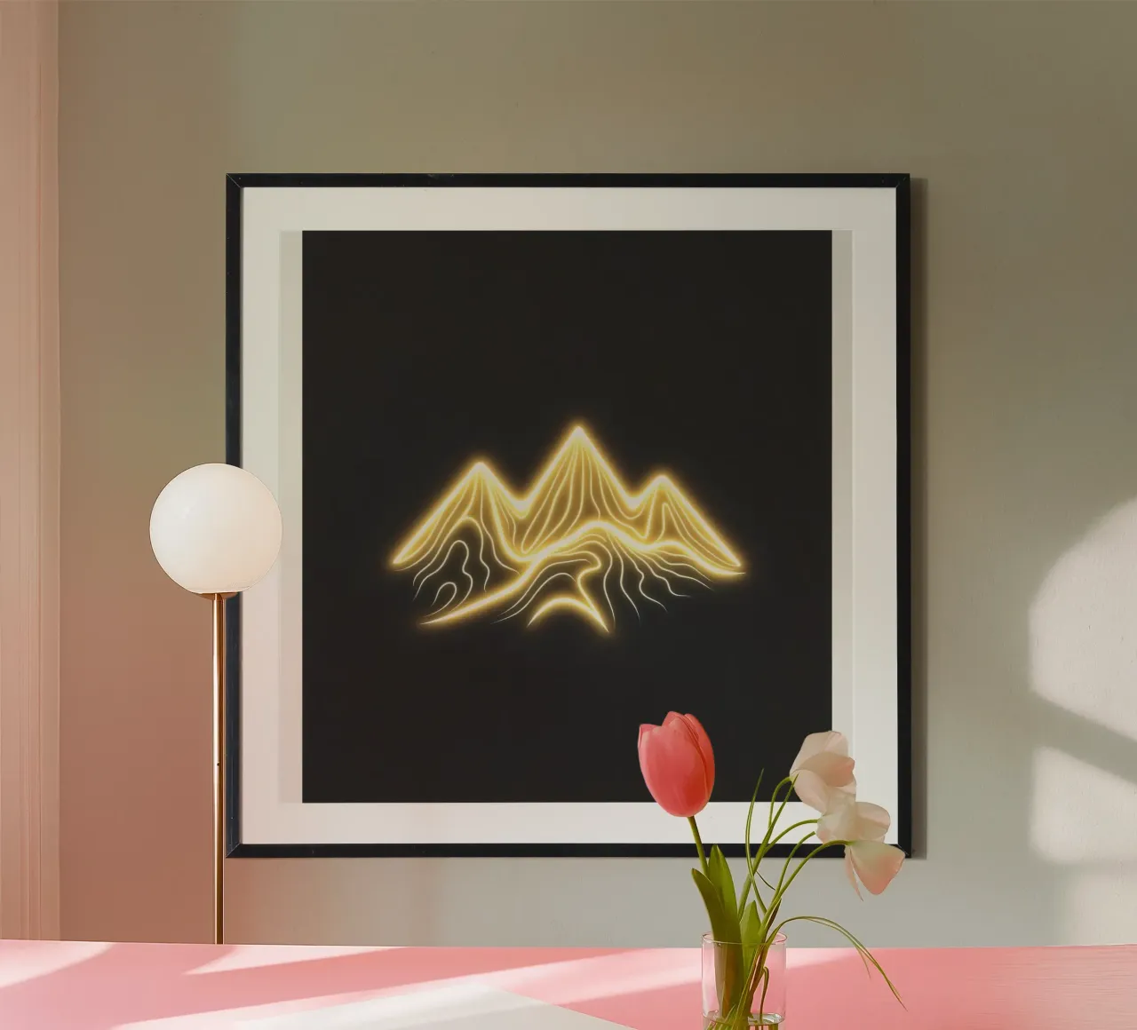 La sagoma dorata di una montagna che si staglia su uno sfondo scuro poster con telaio in plastica da DesignDoodle