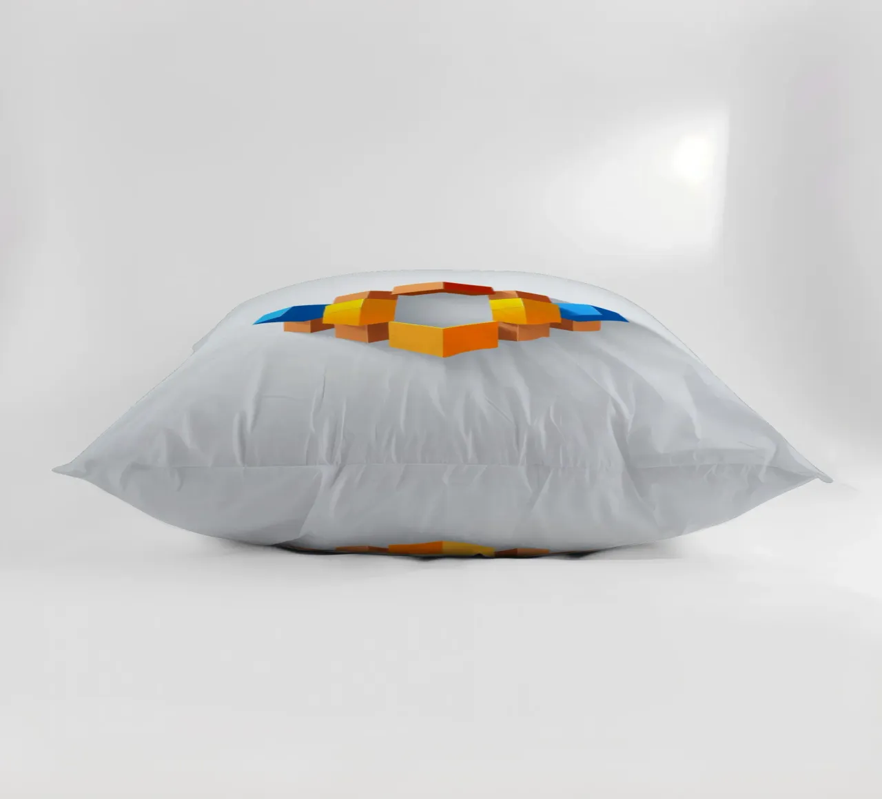 Forme geometriche colorate disposte in un motivo creativo cuscino da DesignDoodle