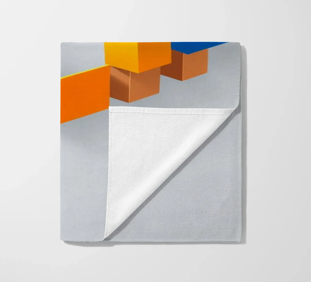 Forme geometriche colorate disposte in un motivo creativo telo mare da DesignDoodle