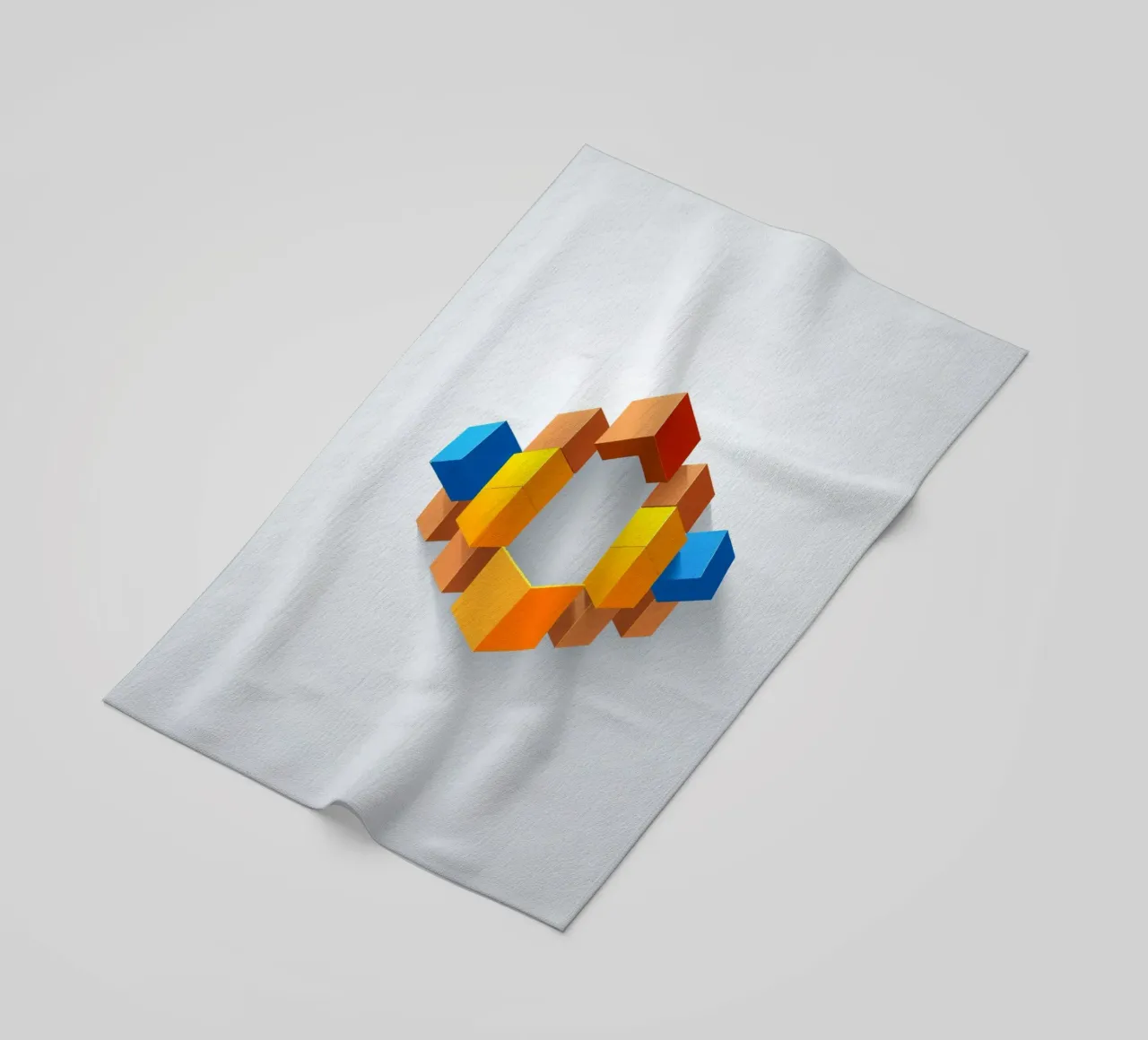 Forme geometriche colorate disposte in un motivo creativo telo mare da DesignDoodle