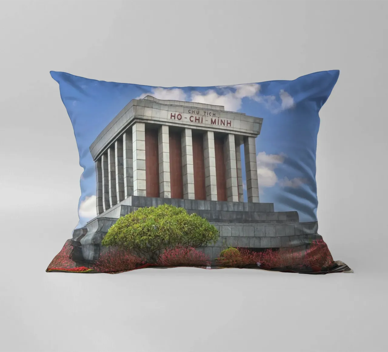 Ho Chi Minh Mausoleum cuscino da Dave Hare Photography