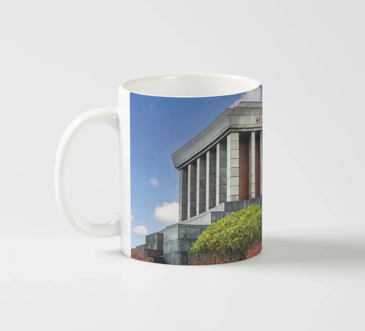 Ho Chi Minh Mausoleum tazza in ceramica da Dave Hare Photography