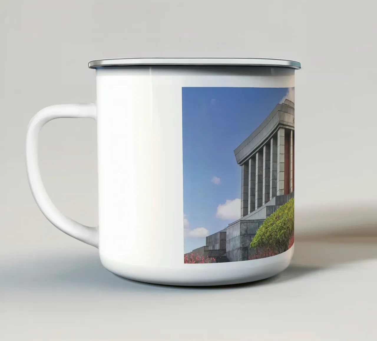 Ho Chi Minh Mausoleum tazza in smalto da Dave Hare Photography