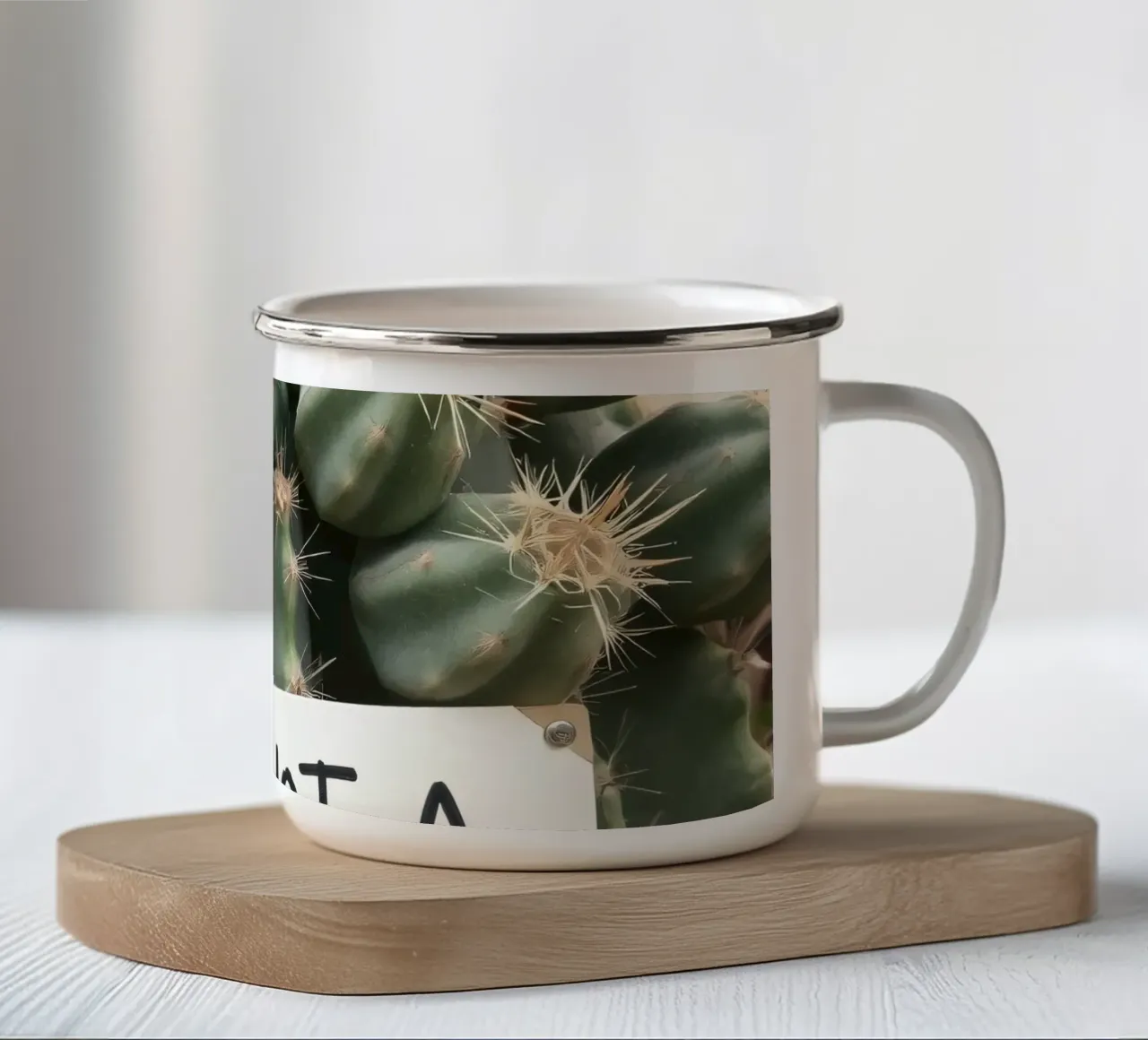 Un cactus giocoso con un'insegna umoristica si erge tazza in smalto da DesignDoodle