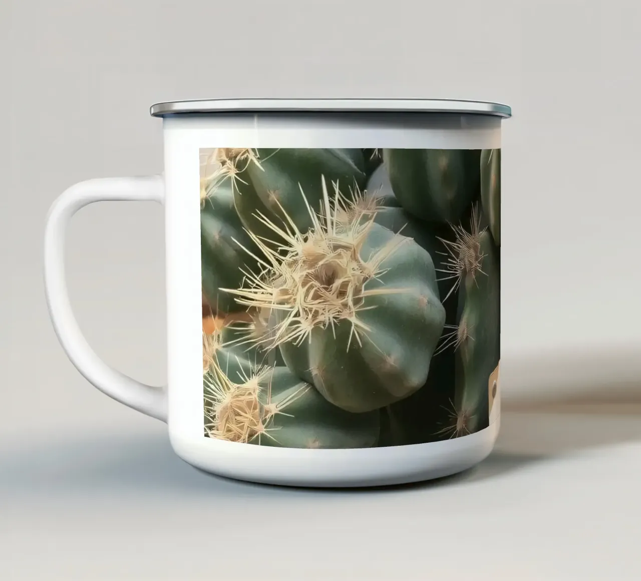 Un cactus giocoso con un'insegna umoristica si erge tazza in smalto da DesignDoodle