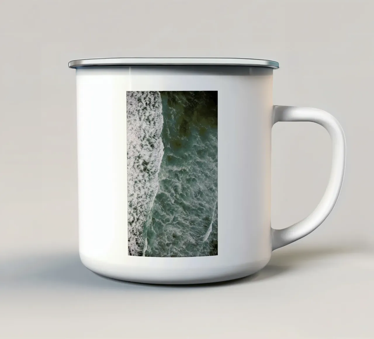 Oceanic 01 tazza in smalto da Shot By Clint