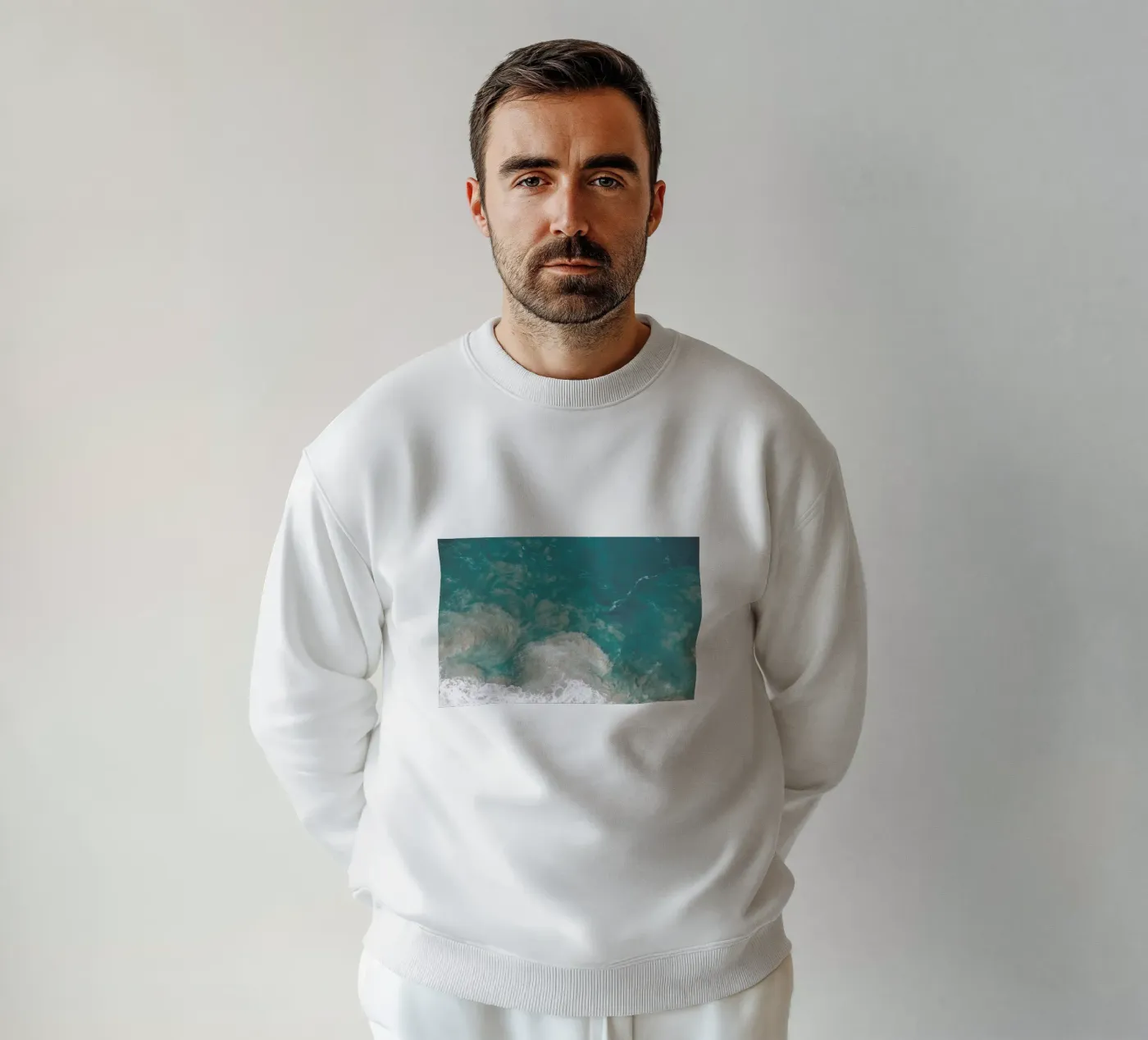Riptide Sweatshirt von Shot By Clint