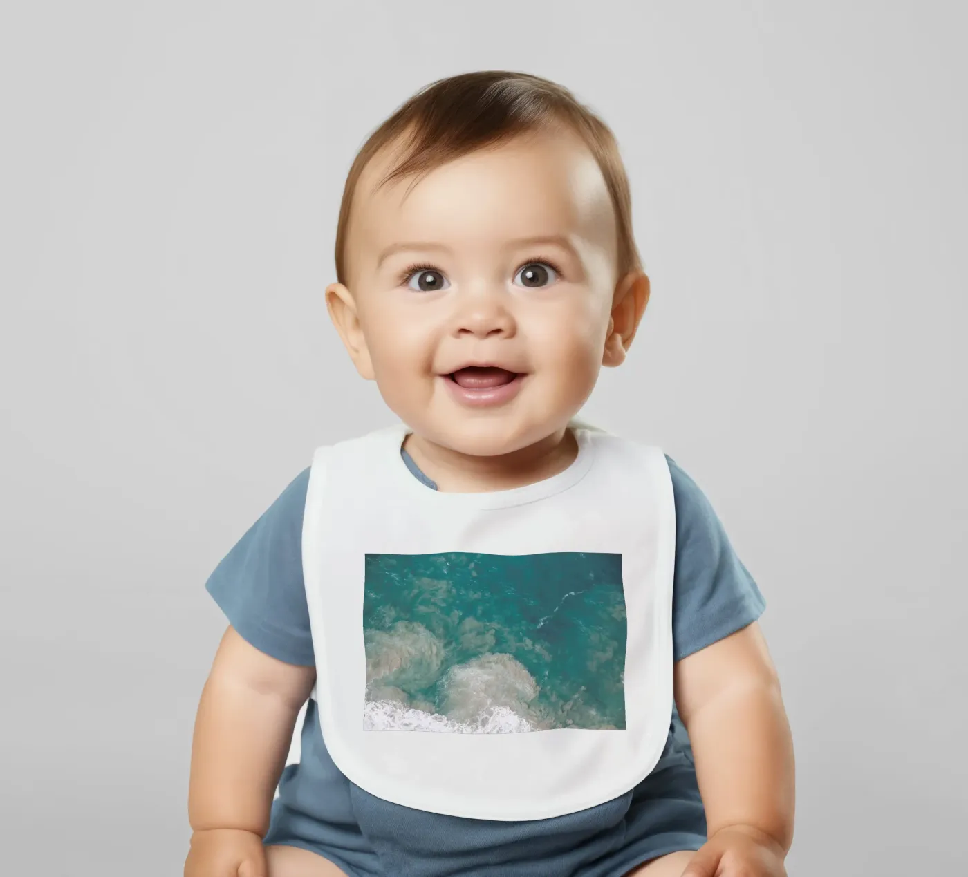 Riptide baby slabbetje van Shot By Clint