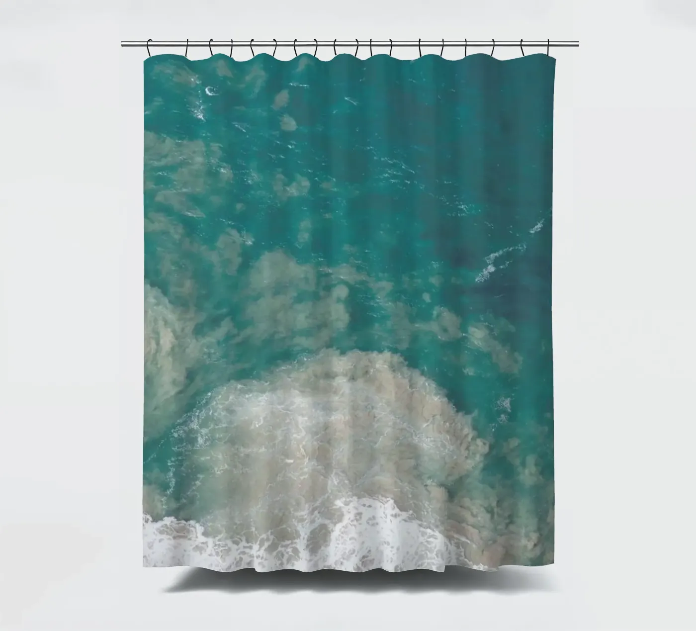 Riptide Duschvorhang von Shot By Clint