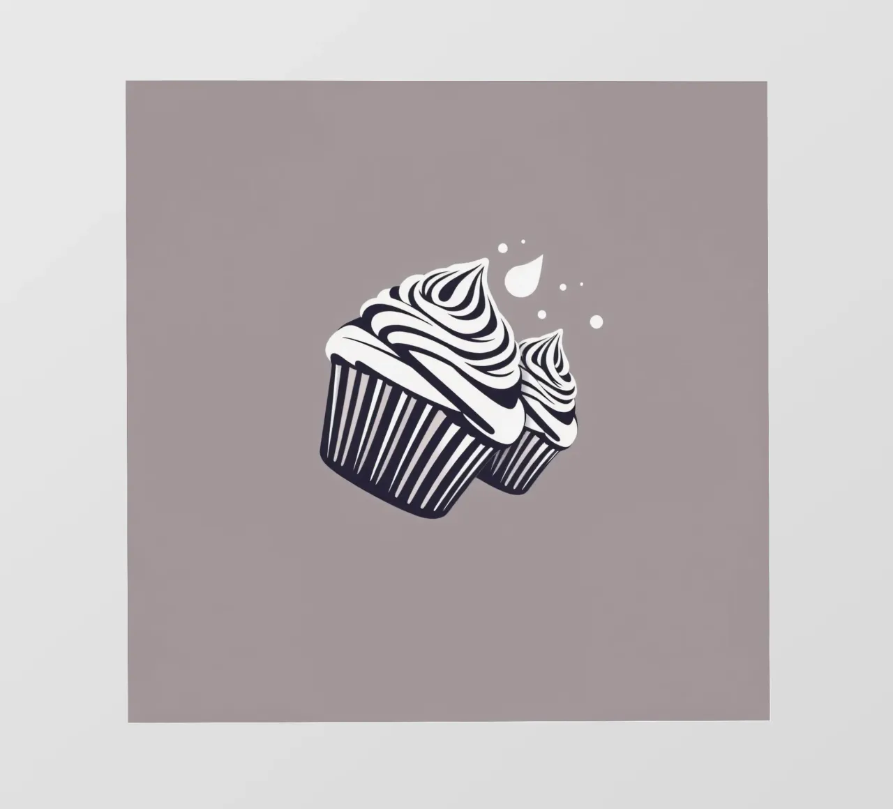 Due cupcake dall'elegante design con glassa a spirale pellicola backlit da DesignDoodle