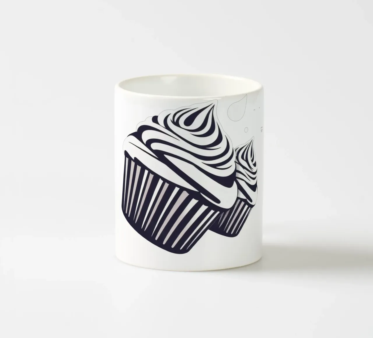 Due cupcake dall'elegante design con glassa a spirale tazza in ceramica da DesignDoodle