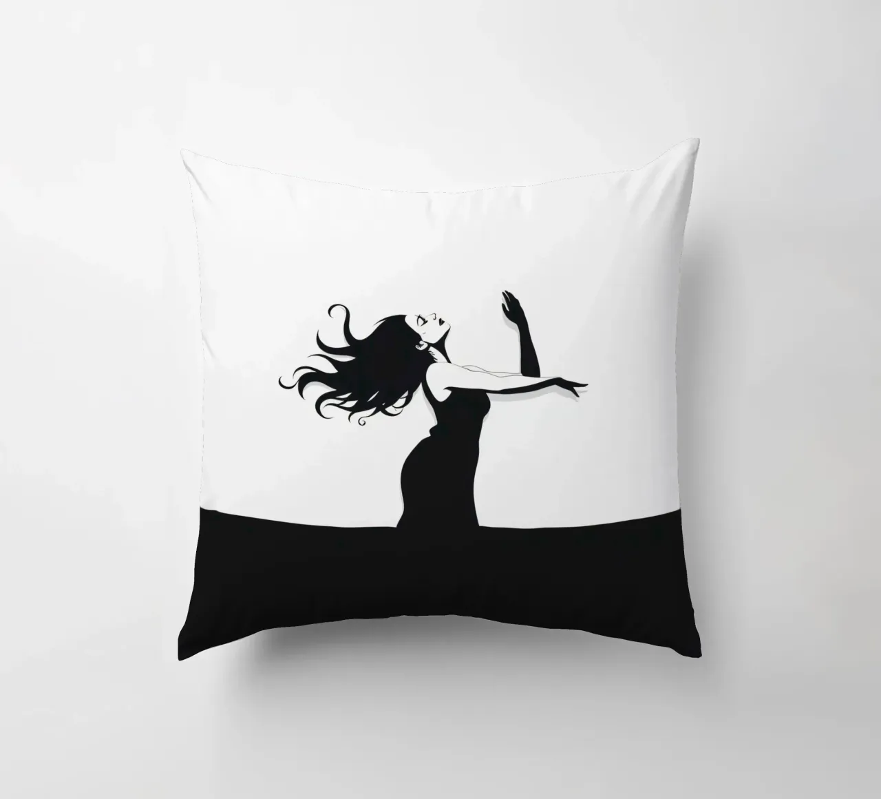 Una donna con i capelli fluenti danza con grazia contro una minima cuscino da DesignDoodle
