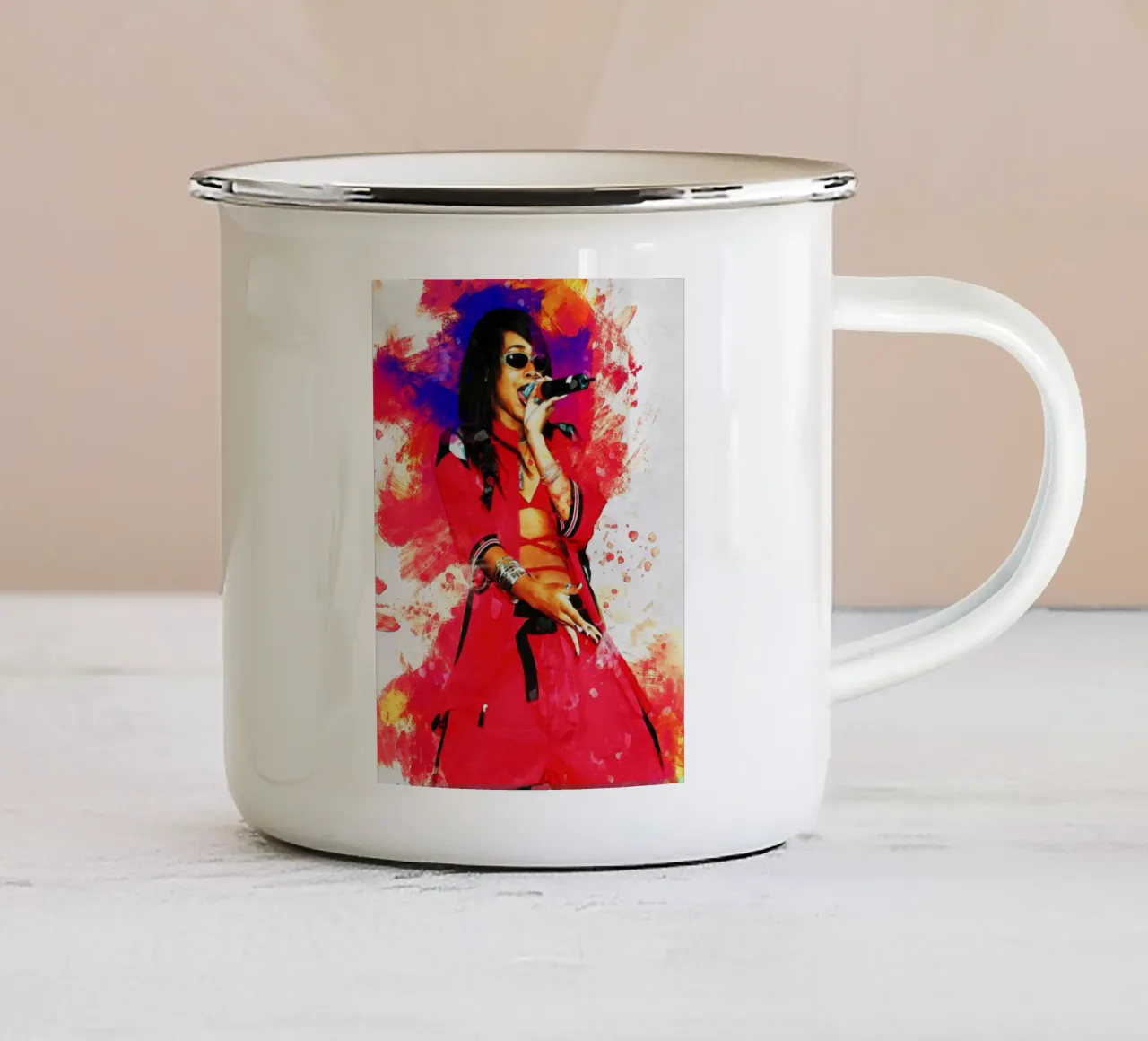Sbaffo di Aaliyah tazza in smalto da Gunawan Rb