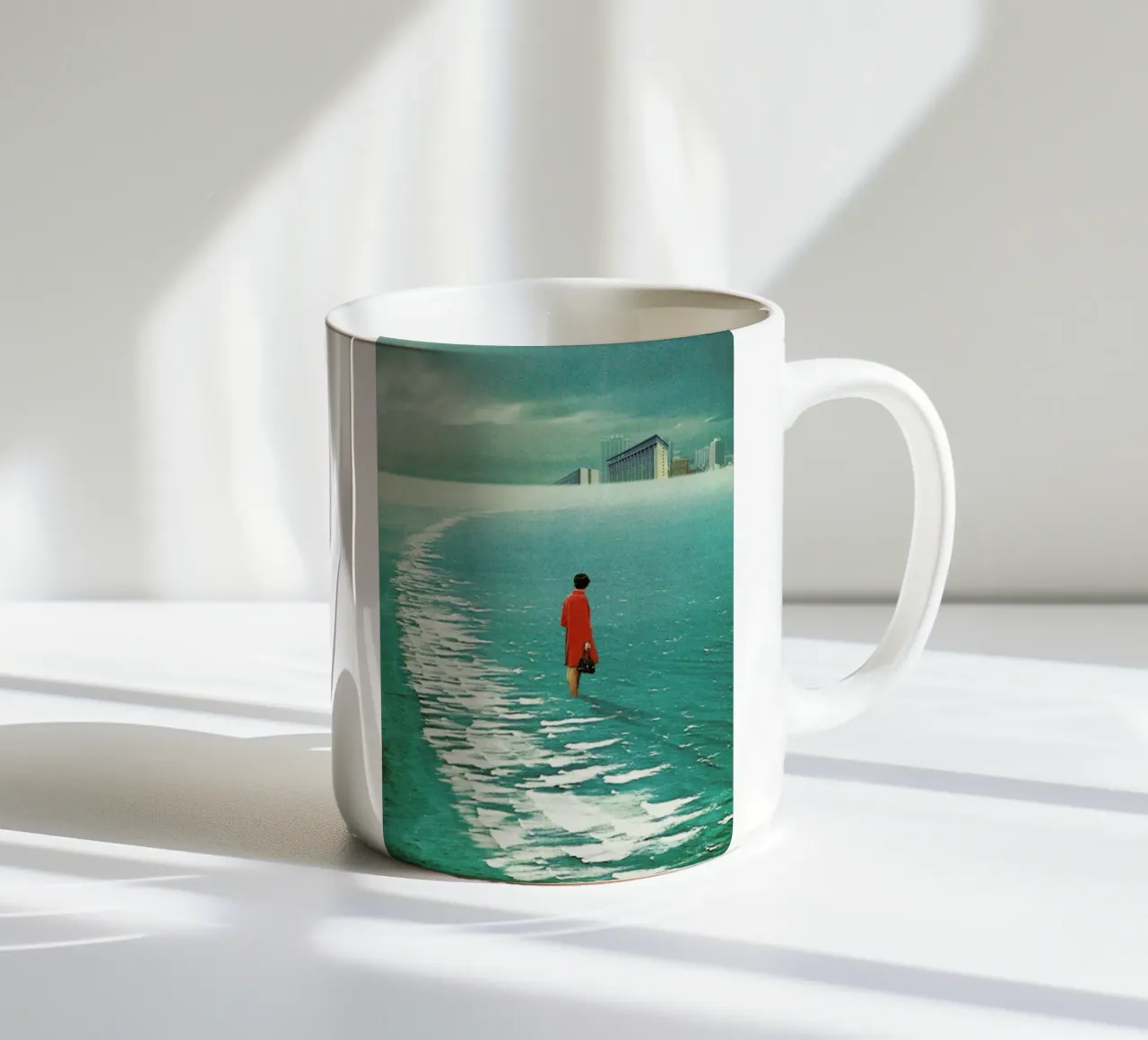 Waiting for the Cities to Fade Out tazza in ceramica da Frank Moth
