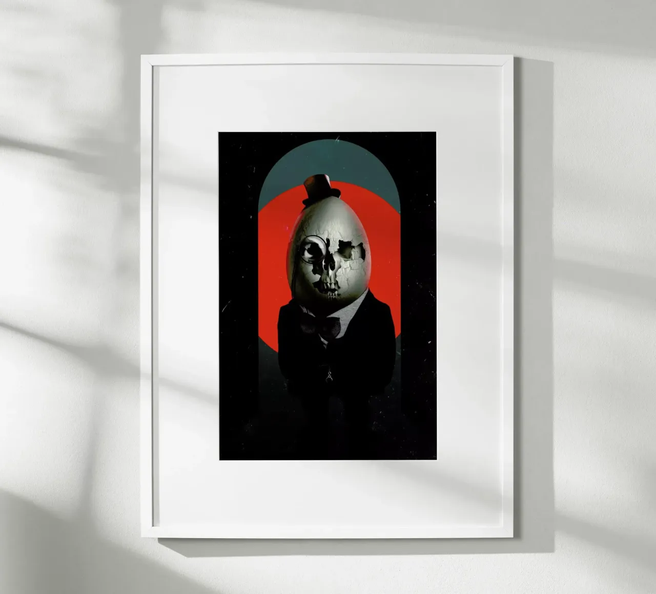 Humpty Dumpty poster con telaio in legno da Ali Gulec