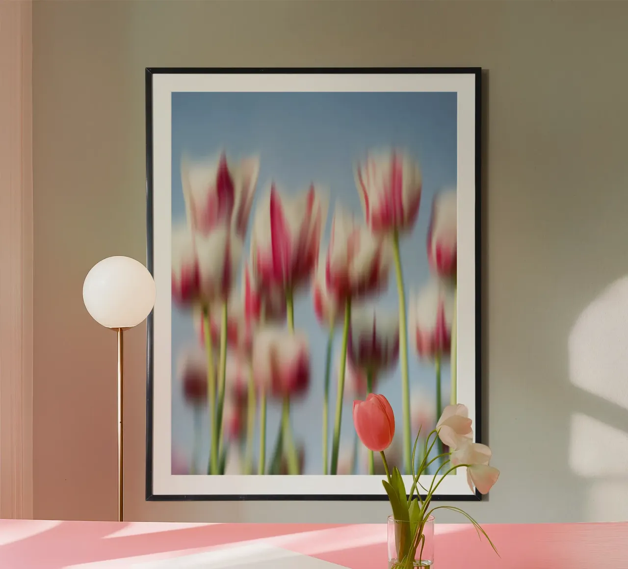 Tanzende Tulpen Poster von Dagmar Pels