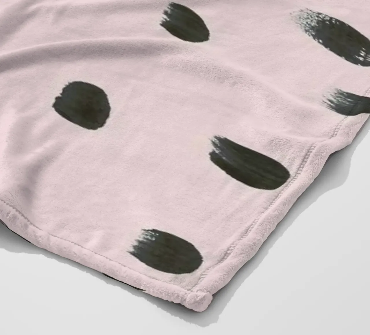 Dots On Pink coperta in pile da IRIS LEHNHARDT FINE ART