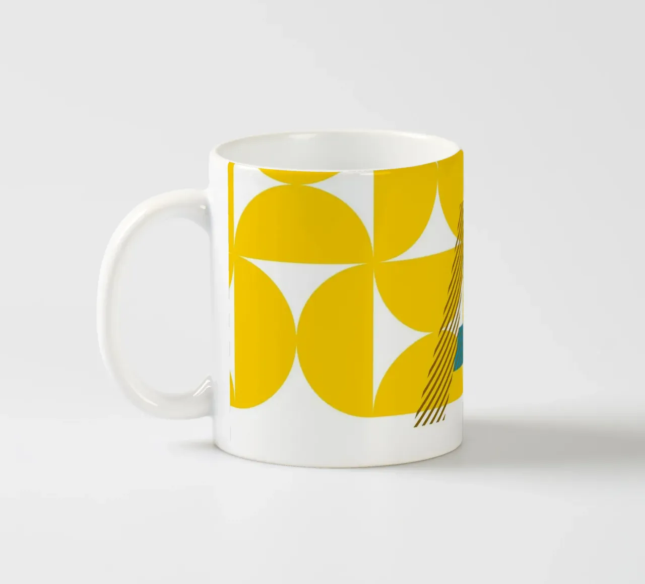 A Typeface Alphabet tazza in ceramica da lazydaypaper