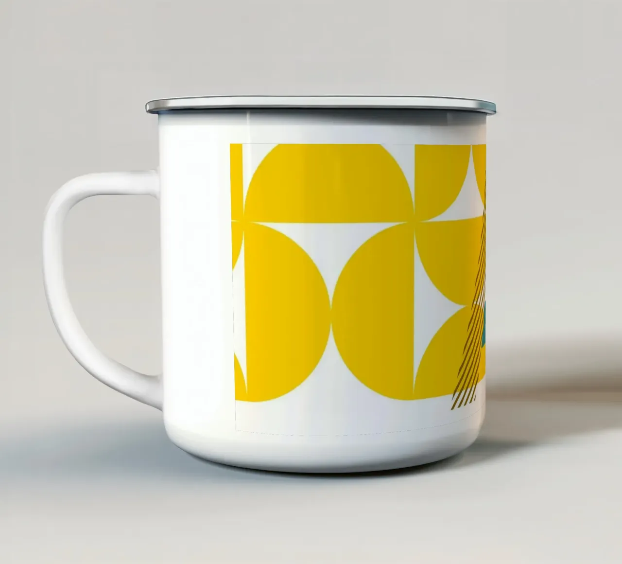 A Typeface Alphabet tazza in smalto da lazydaypaper