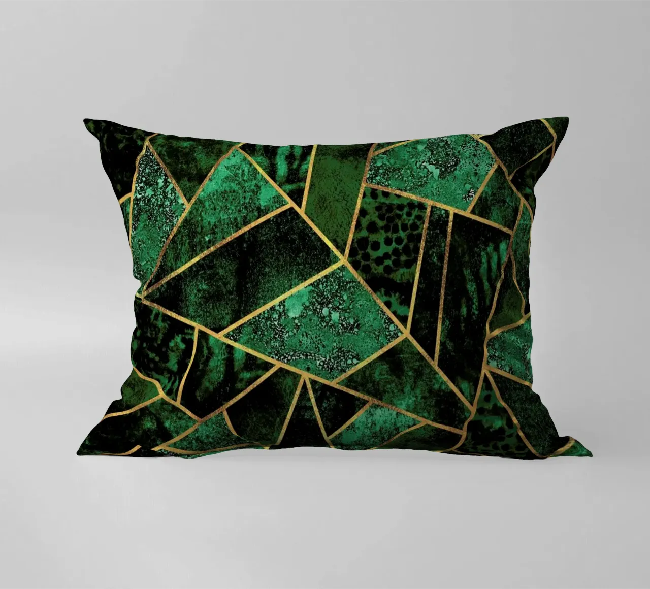 Deep Emerald Kissen von Elisabeth Fredriksson