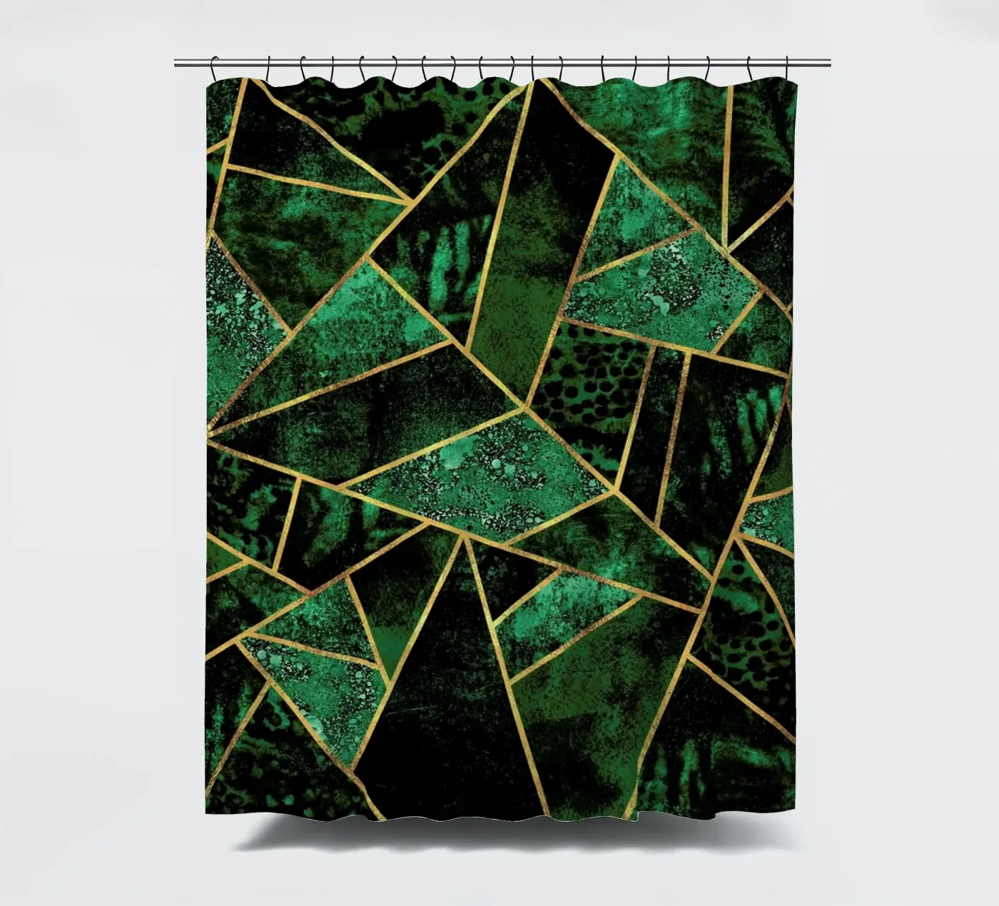 Deep Emerald Duschvorhang von Elisabeth Fredriksson