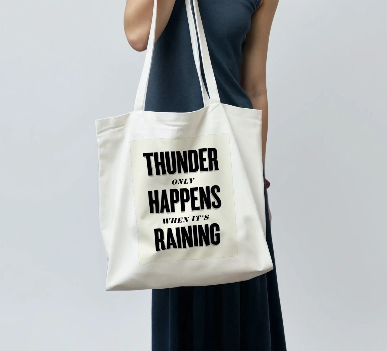 Thunder Only Happens When It's Raining borsa in juta da Lolly & Roobs