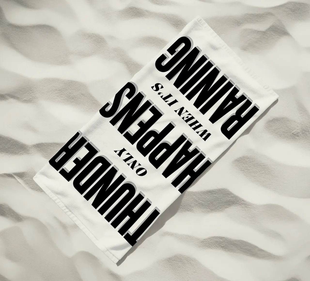 Thunder Only Happens When It's Raining Strandtuch von Lolly & Roobs
