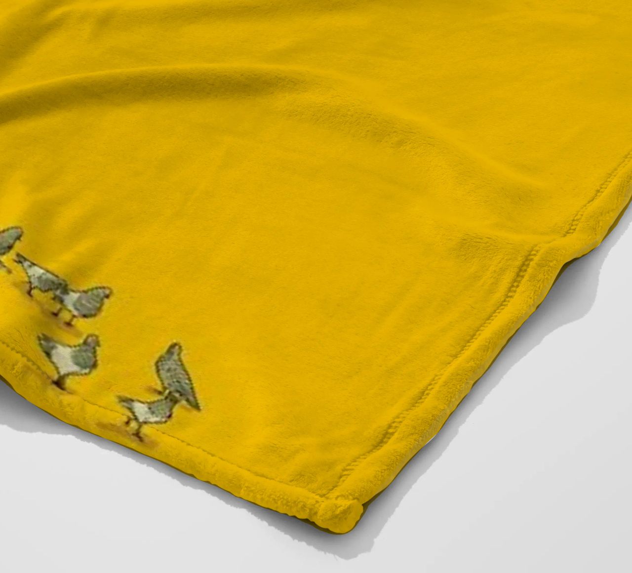 Float With the Pigeons coperta in pile da Jason Ratliff