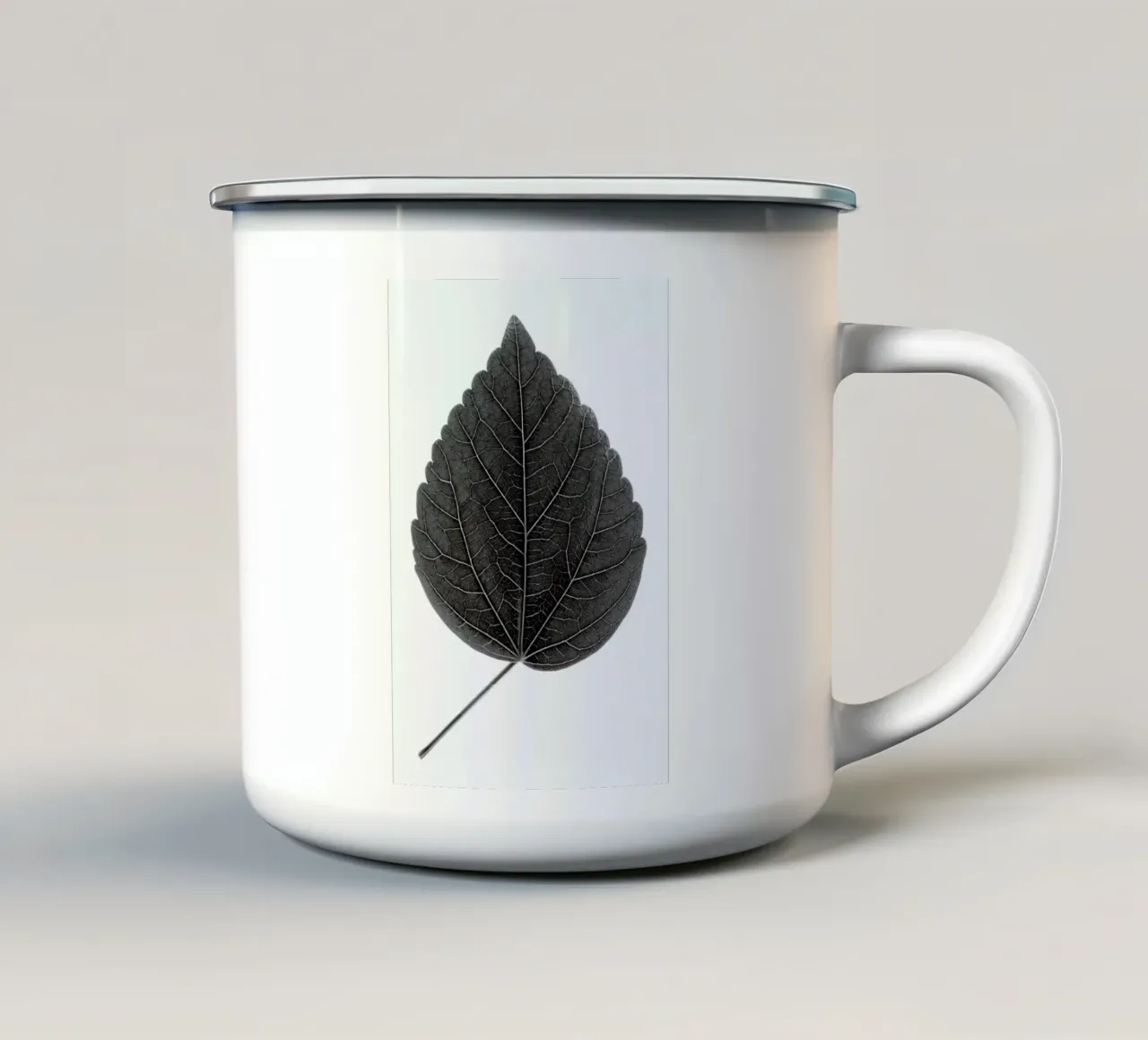 Look Closer Hibiscus Black tazza in smalto da Studio Nahili
