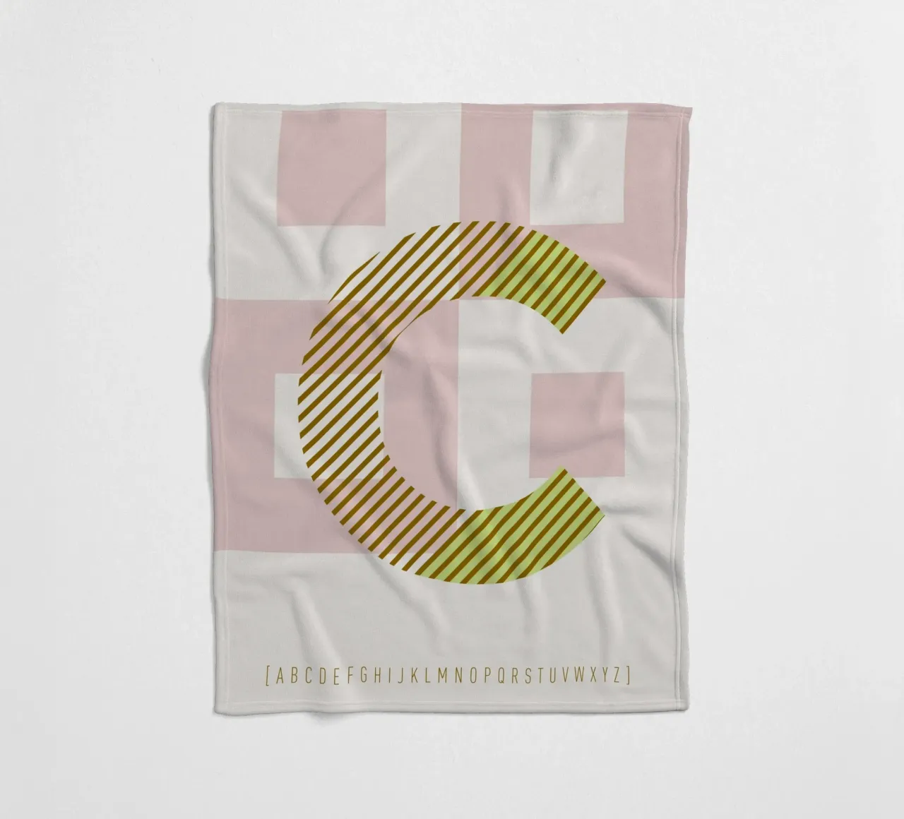 C Typeface Alphabet coperta in pile da lazydaypaper