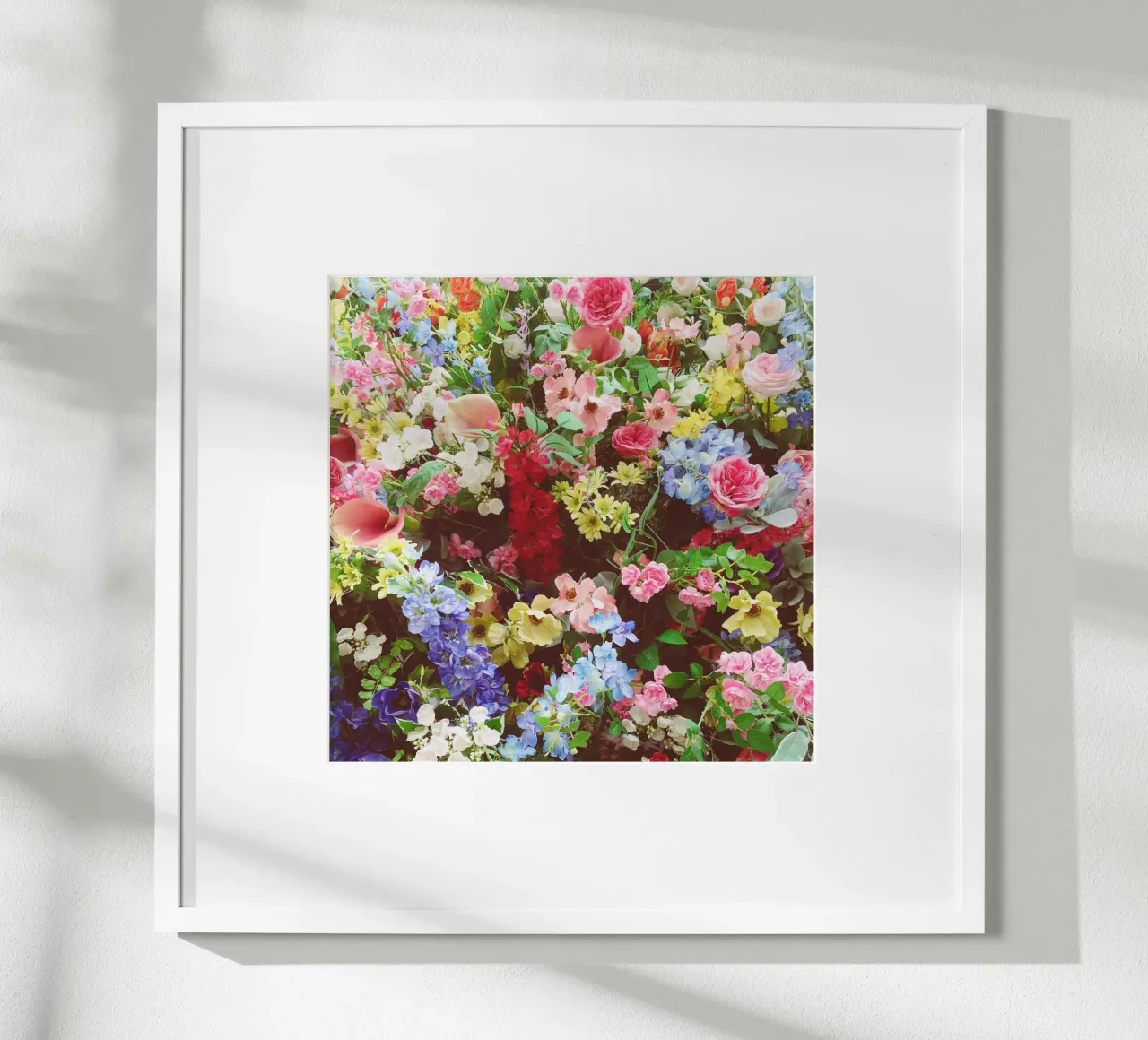 Blumenexplosion Poster von Cassia Beck Photography