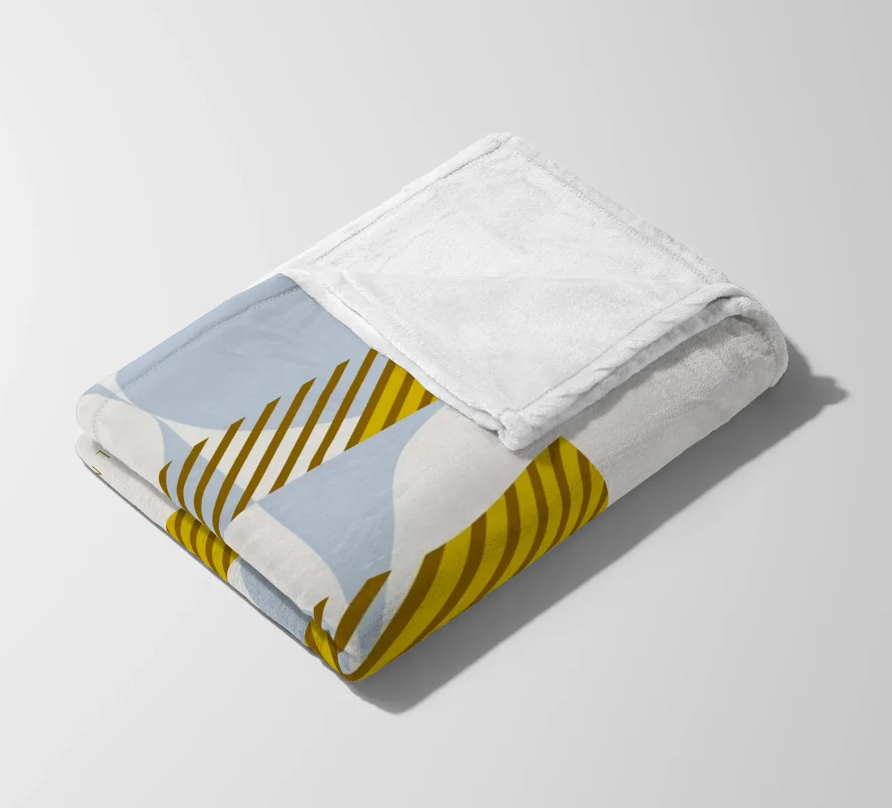 E Typeface Alphabet coperta in pile da lazydaypaper