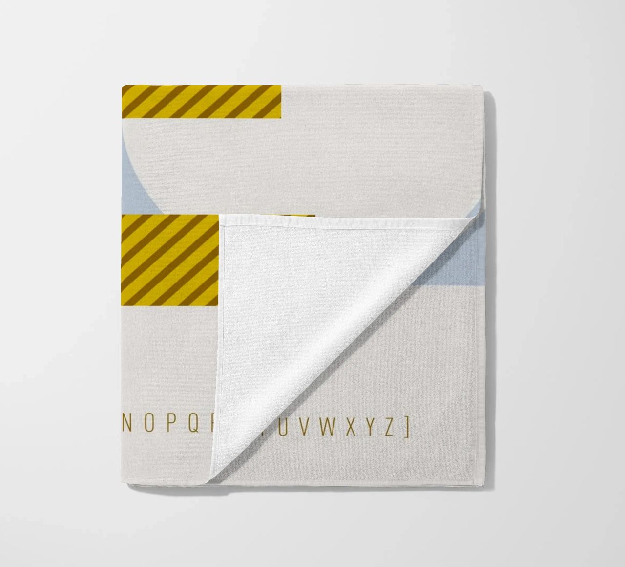 E Typeface Alphabet telo mare da lazydaypaper