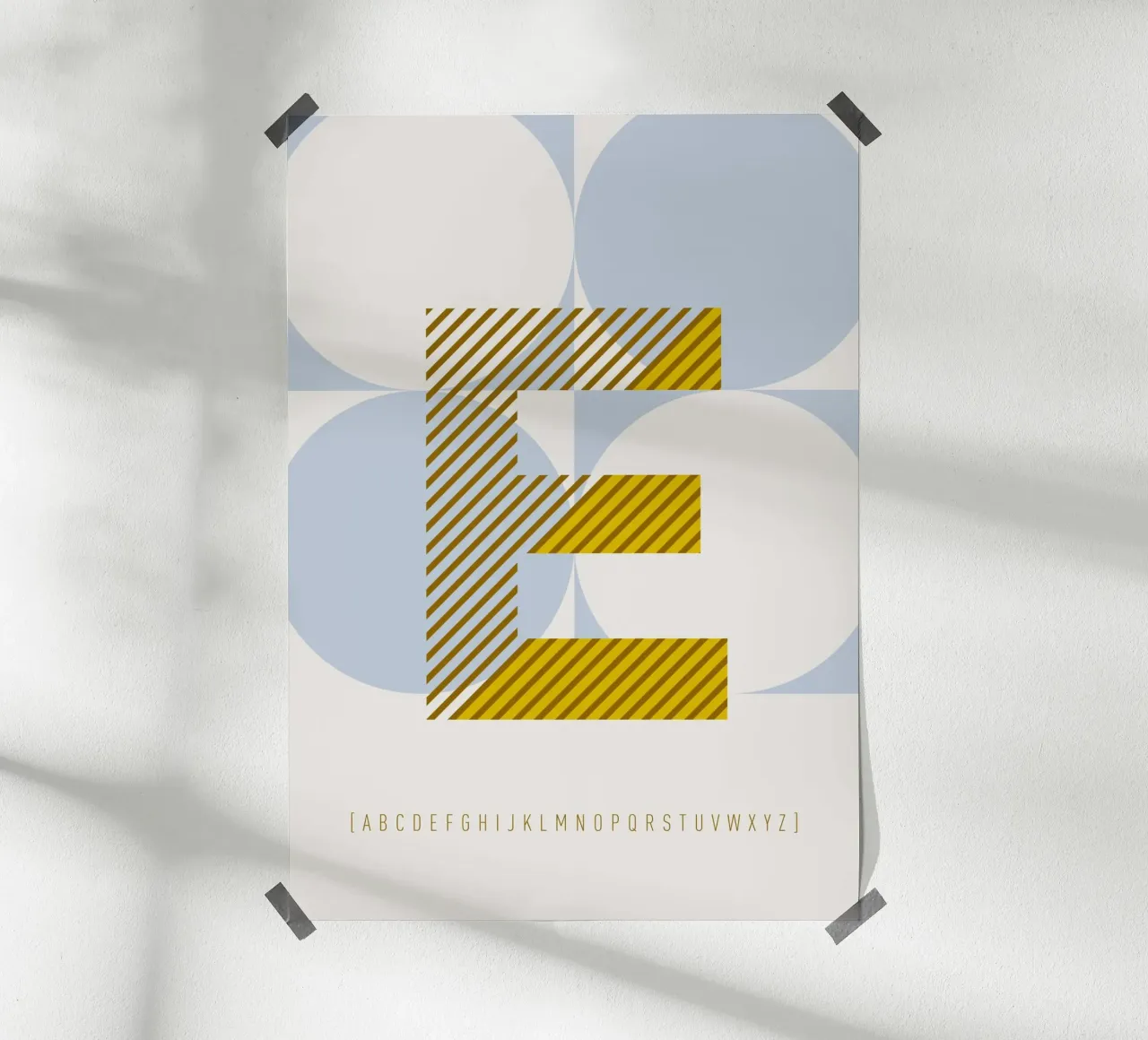 E Typeface Alphabet poster da lazydaypaper