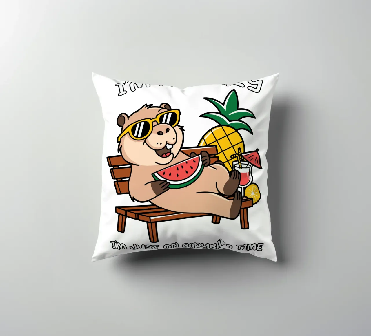 I'M NOT LAZY. I'M JUST ON CAPYBARA TIME coussin de edsonramosart