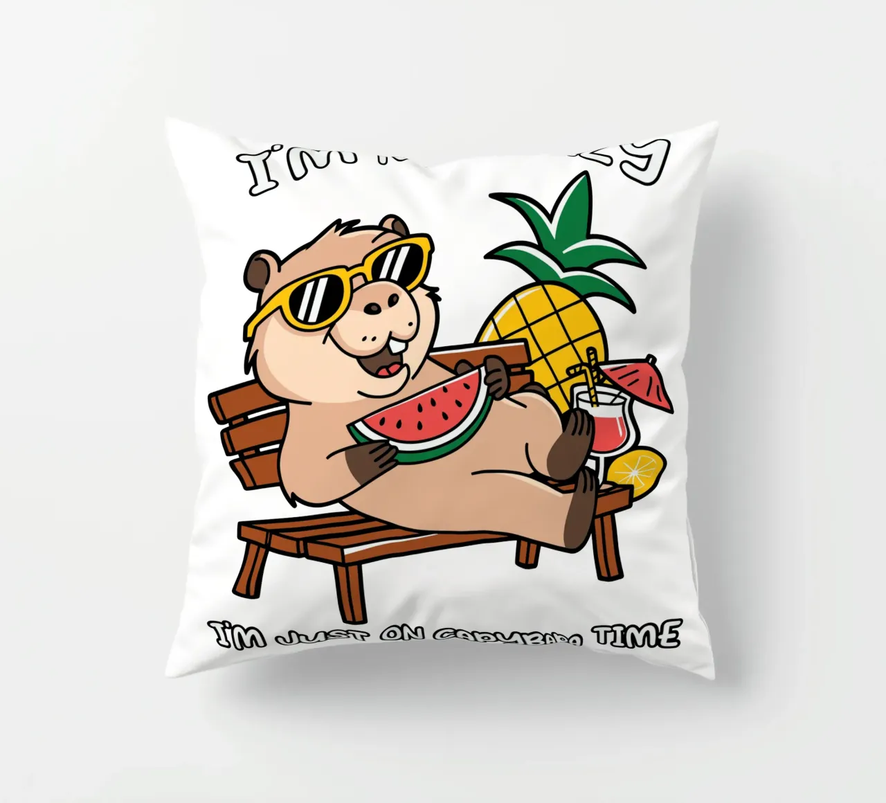 I'M NOT LAZY. I'M JUST ON CAPYBARA TIME coussin de edsonramosart