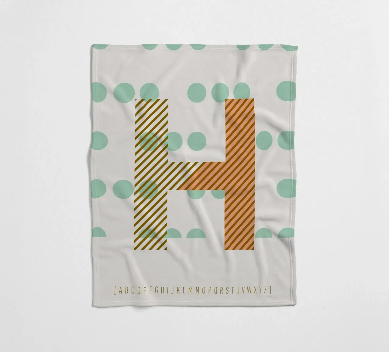 H Typeface Alphabet coperta in pile da lazydaypaper
