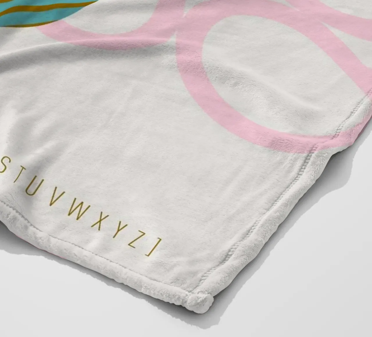 J Typeface Alphabet coperta in pile da lazydaypaper