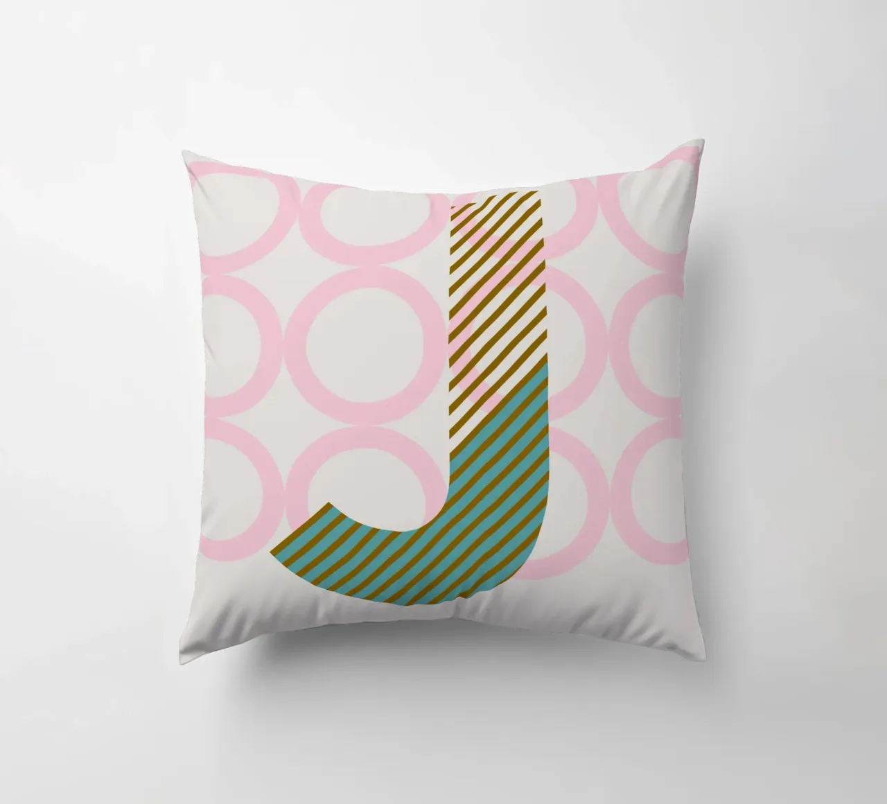 J Typeface Alphabet cuscino da lazydaypaper