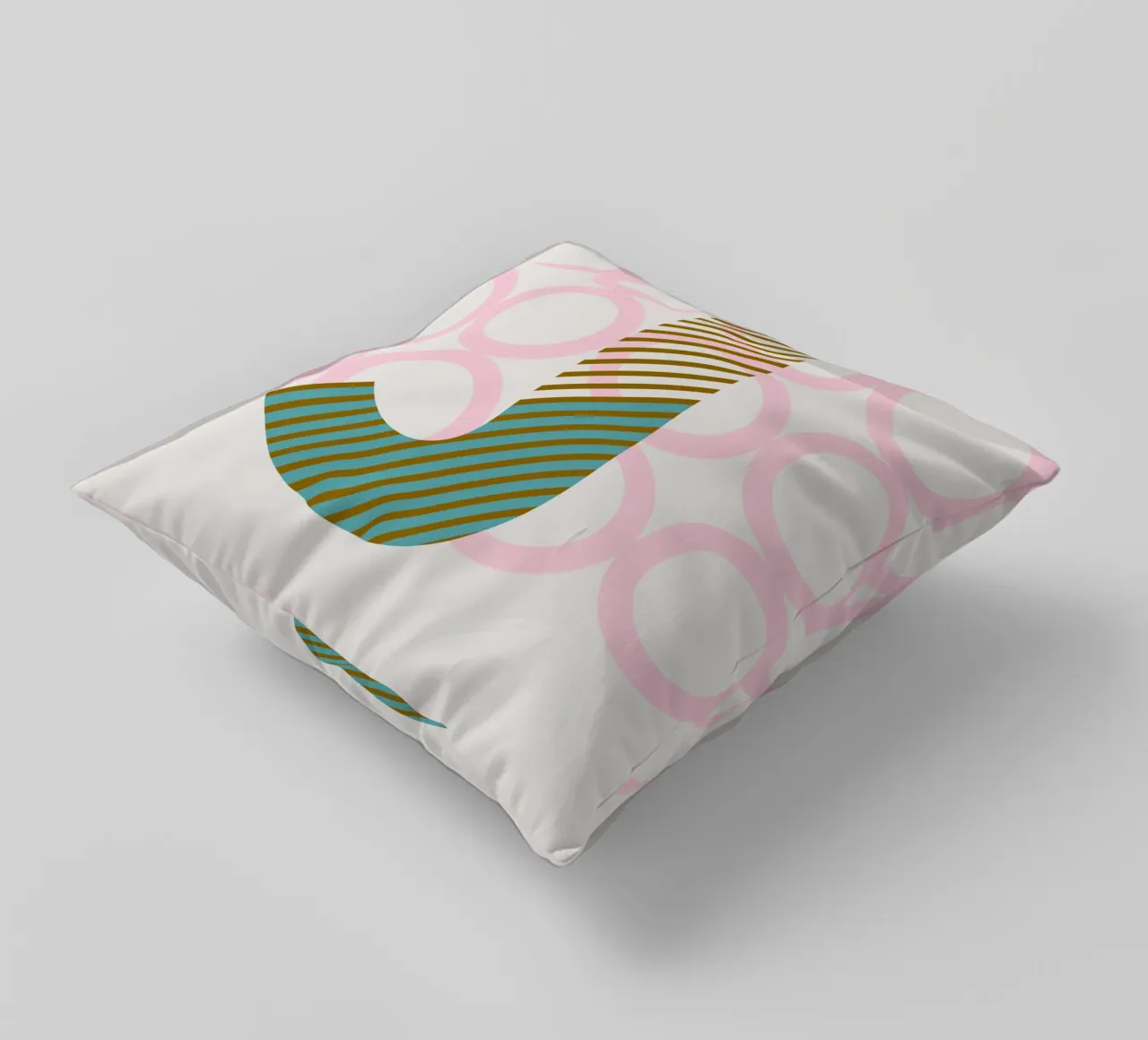 J Typeface Alphabet cuscino da lazydaypaper