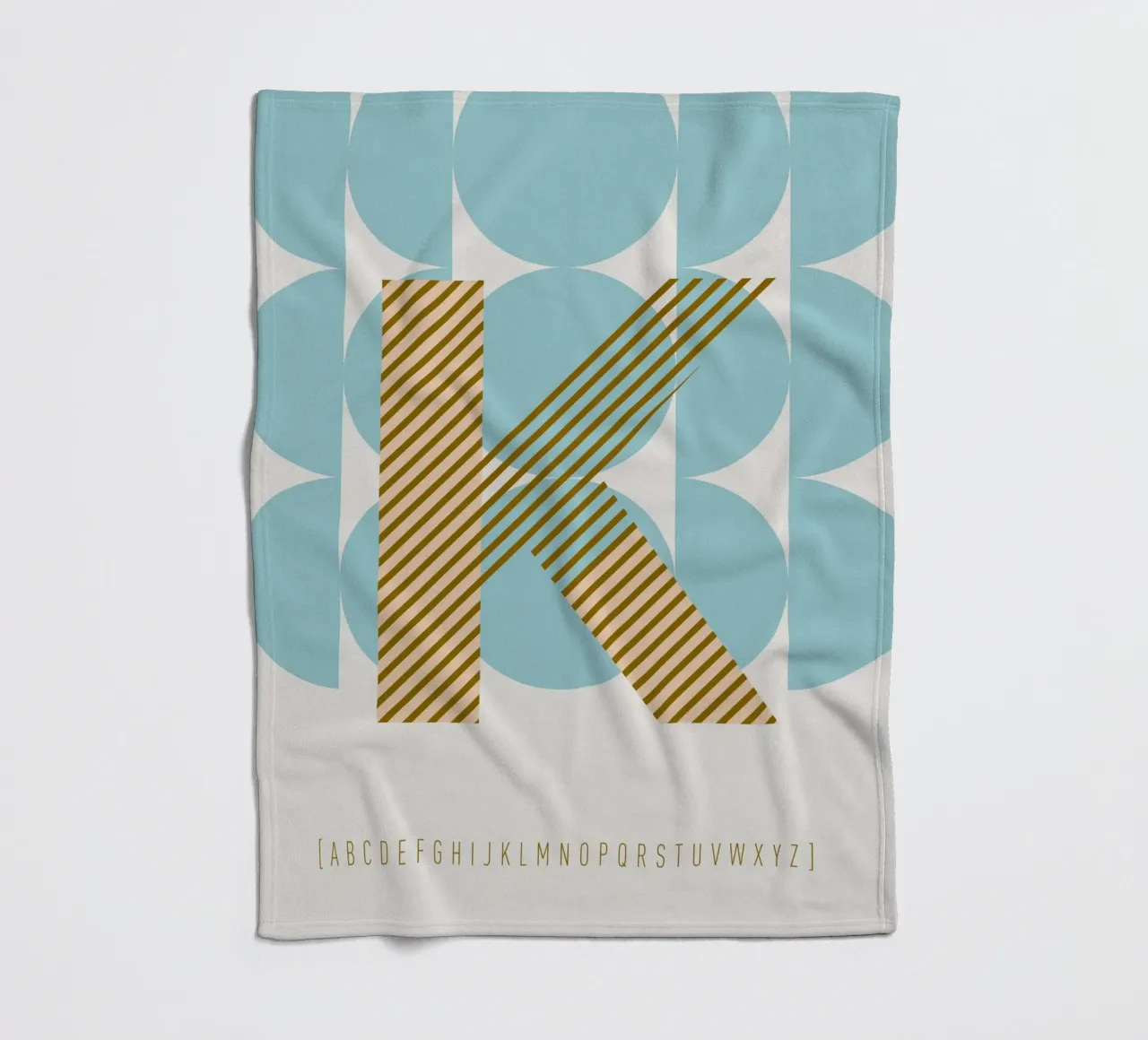 K Typeface Alphabet coperta in pile da lazydaypaper