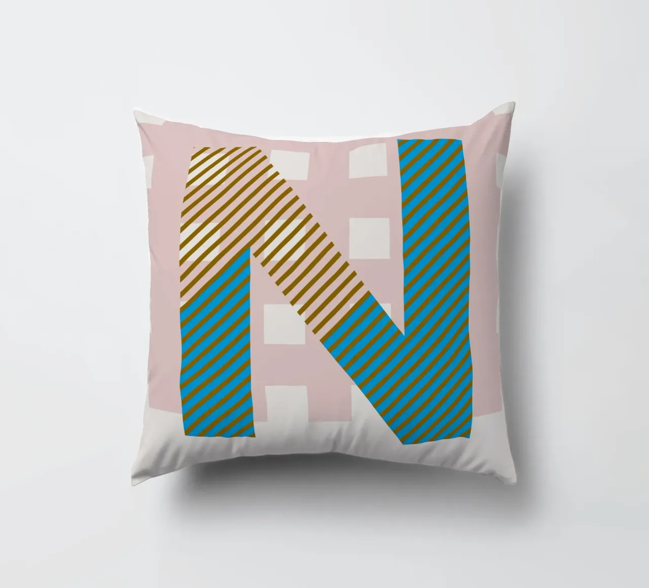 N Typeface Alphabet cuscino da lazydaypaper