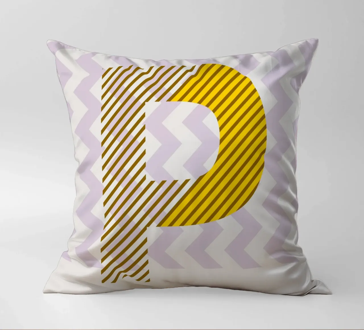 P Typeface Alphabet cuscino da lazydaypaper