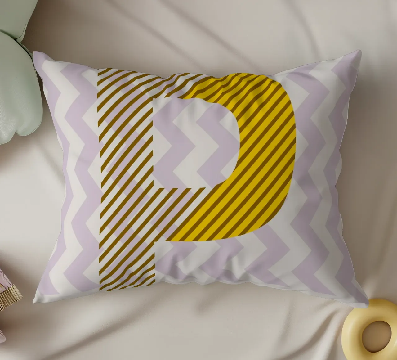 P Typeface Alphabet cuscino da lazydaypaper