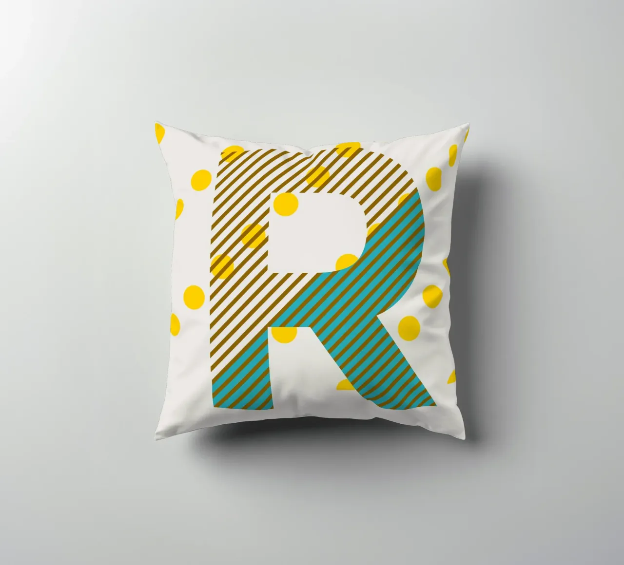 R Typeface Alphabet cuscino da lazydaypaper