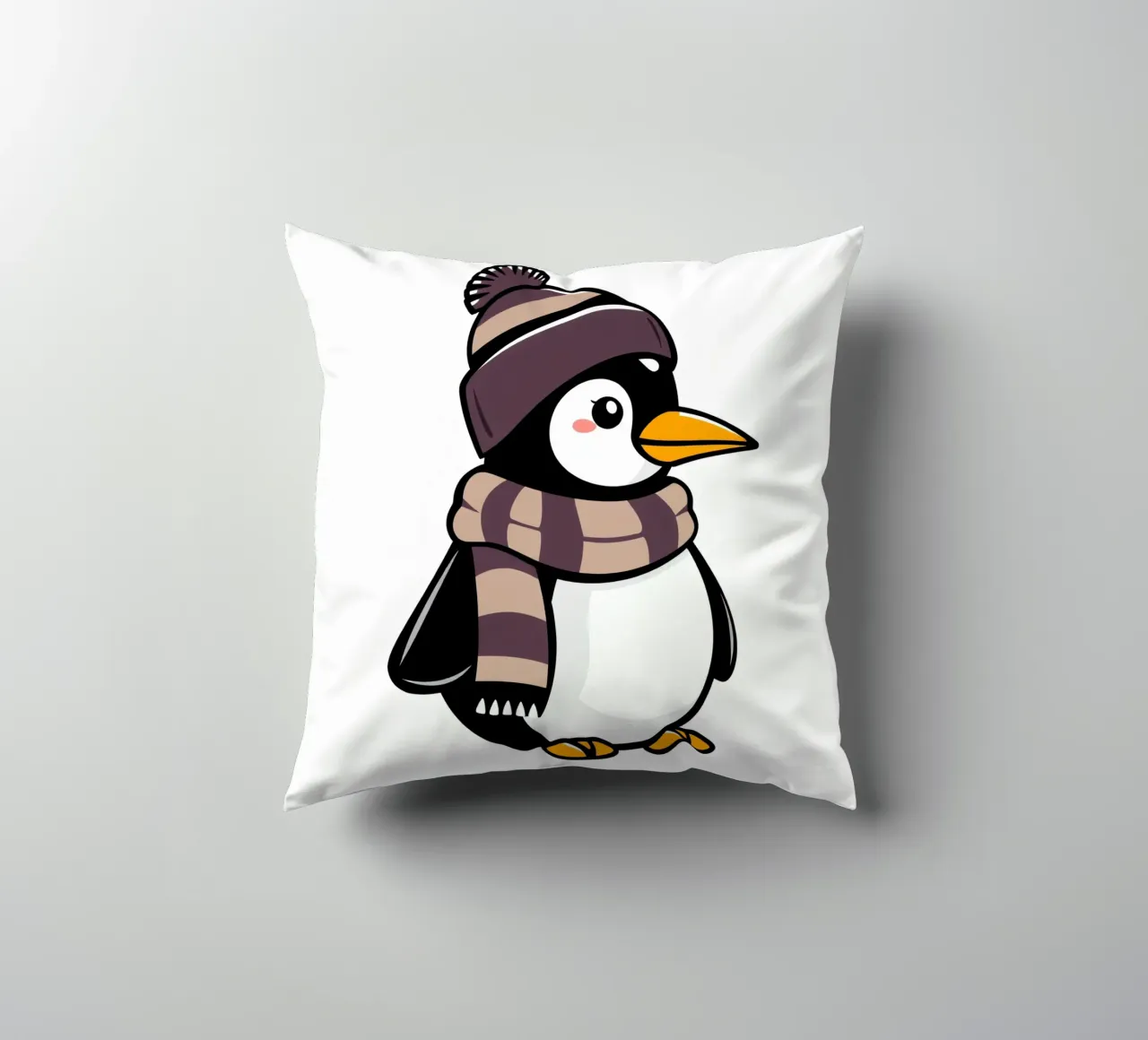 Simpatico pinguino dei cartoni animati con cappello e sciarpa invernali cuscino da DesignDoodle