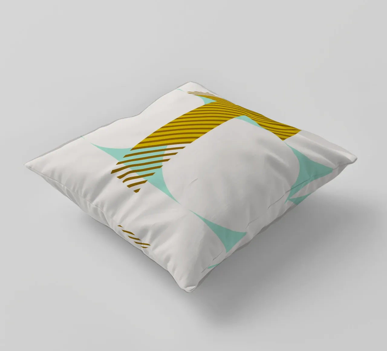 T Typeface Alphabet cuscino da lazydaypaper